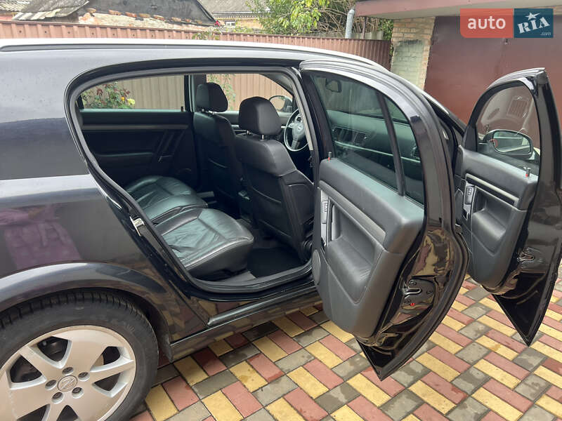 Хэтчбек Opel Signum 2008 в Умани