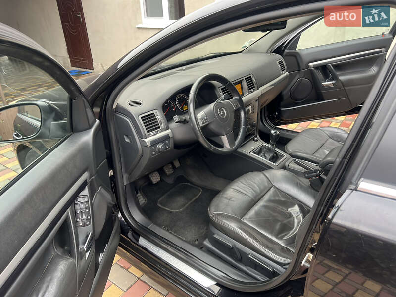 Хэтчбек Opel Signum 2008 в Умани