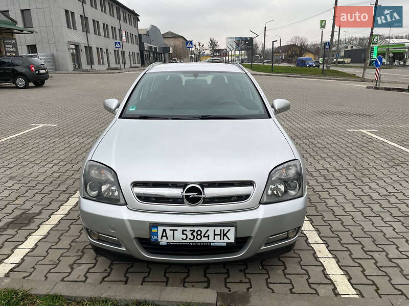 Opel Signum 2005