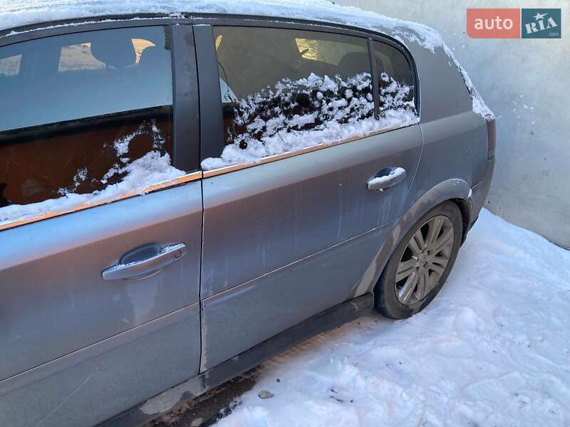 Хэтчбек Opel Signum 2003 в Тернополе