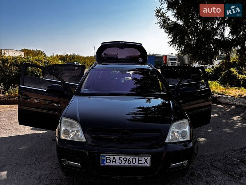 Opel Signum 2004