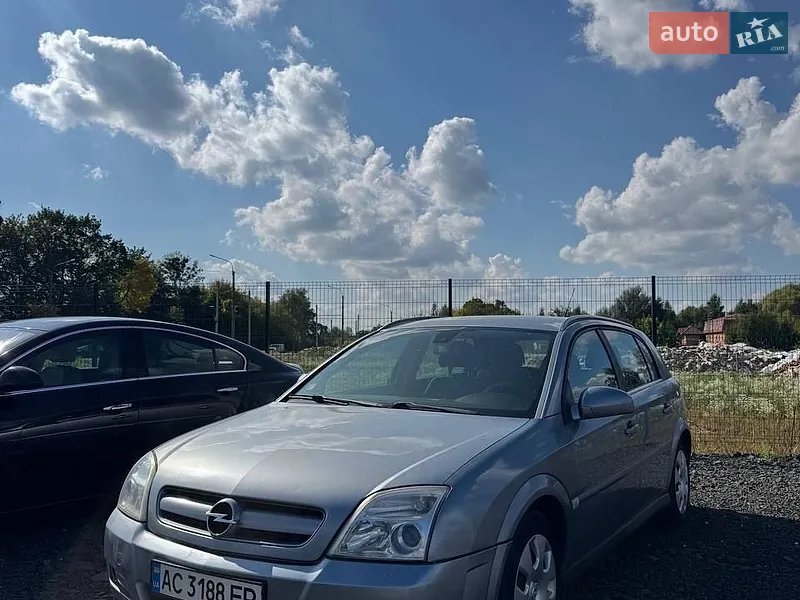 Opel Signum 2003