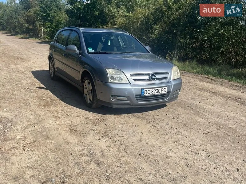 Opel Signum 2003