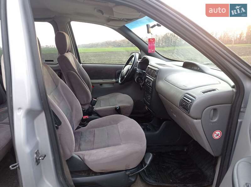 Минивэн Opel Sintra 1999 в Мене