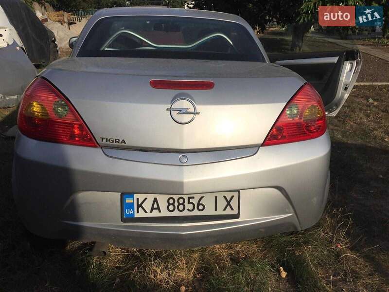 Opel Tigra 2005