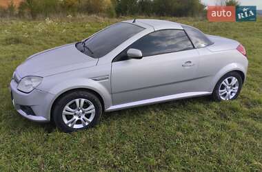 Кабриолет Opel Tigra 2005 в Щирце