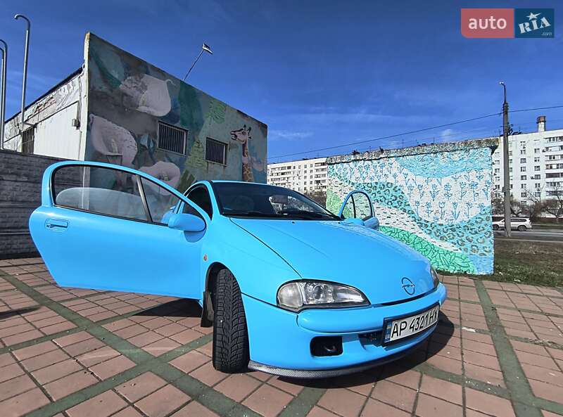 Купе Opel Tigra 1995 в Запорожье