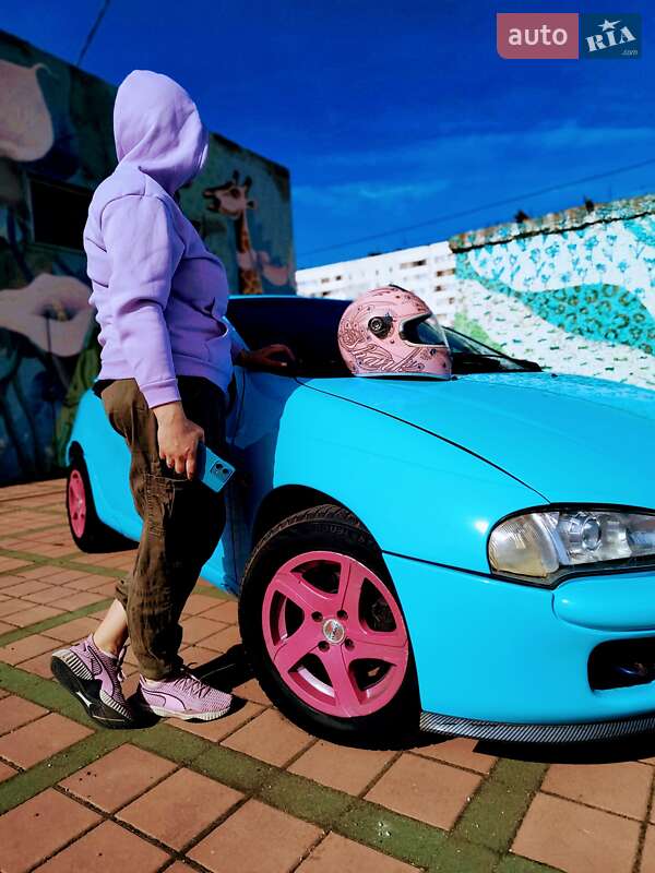 Купе Opel Tigra 1995 в Запорожье