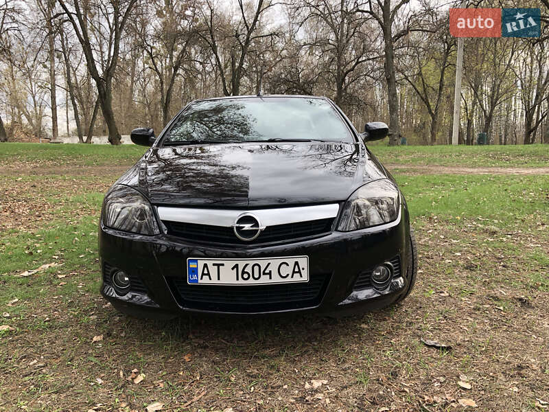 Opel Tigra 2005