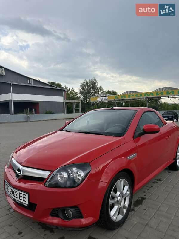 Кабриолет Opel Tigra 2005 в Черновцах