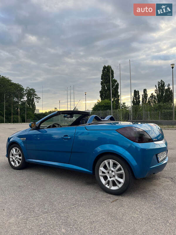 Кабриолет Opel Tigra 2005 в Киеве