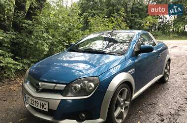 Кабриолет Opel Tigra 2004 в 