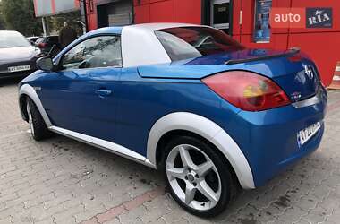 Кабриолет Opel Tigra 2004 в 