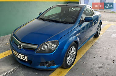 Кабриолет Opel Tigra 2005 в 