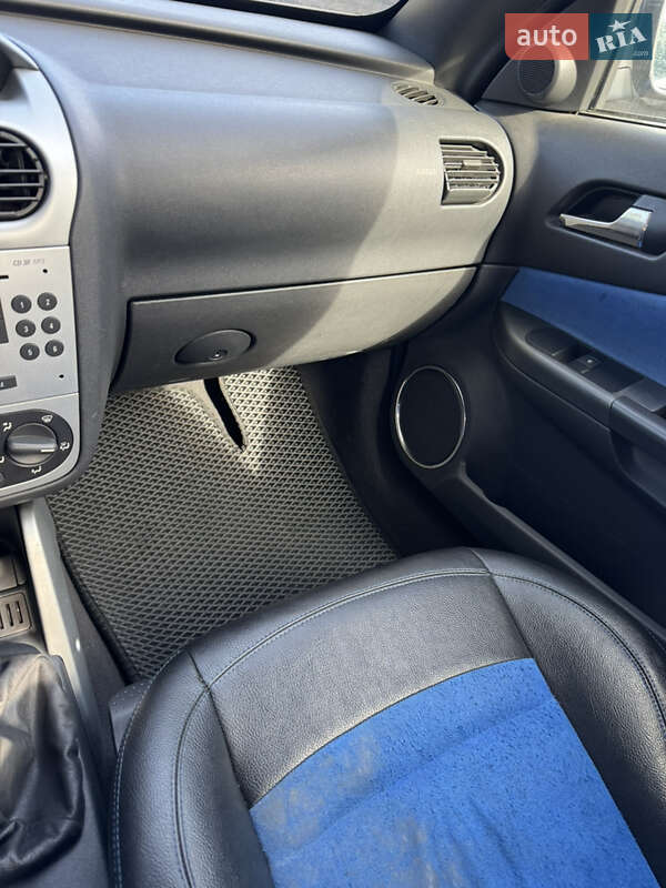 Кабріолет Opel Tigra 2005 в Камені-Каширському