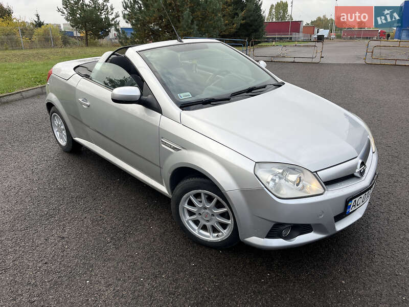 Opel Tigra 2004 Opel Tigra 2004