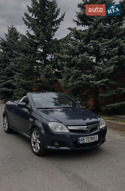 Кабриолет Opel Tigra 2006 в Днепре
