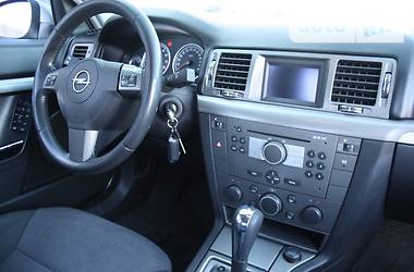 Седан Opel Vectra 2005 в 
