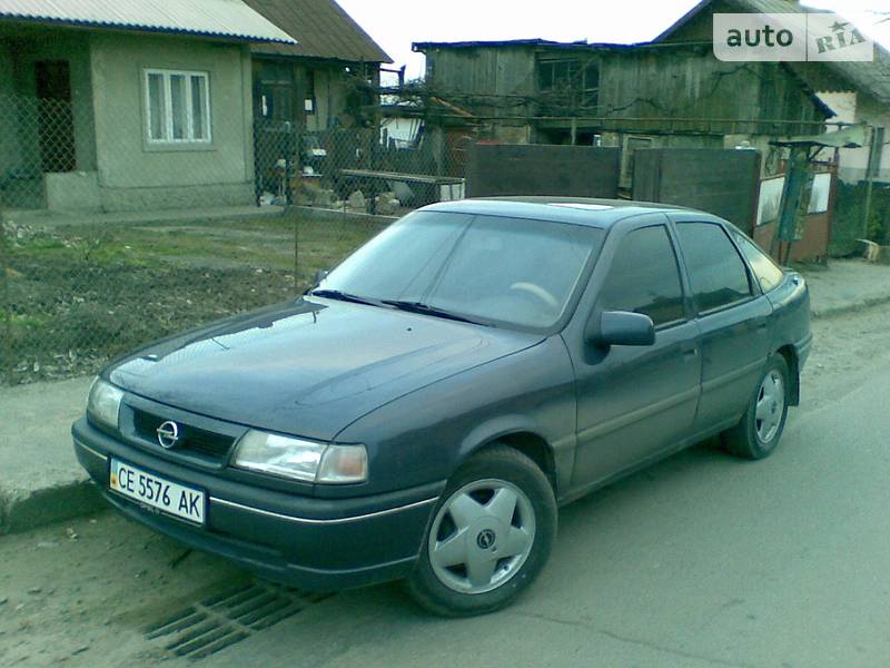 Лифтбек Opel Vectra 1995 в Черновцах