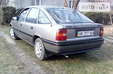 Хэтчбек Opel Vectra 1992 в Немирове