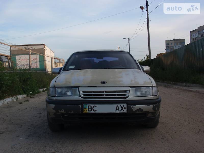 Седан Opel Vectra 1990 в Львове