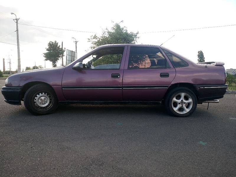 Седан Opel Vectra 1990 в Кривому Розі