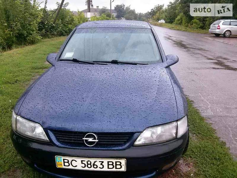 Седан Opel Vectra 1998 в Сокалі