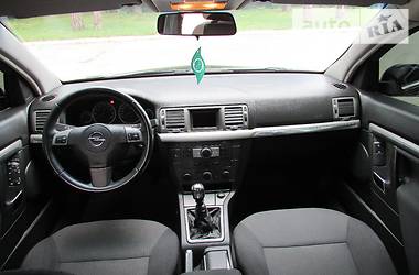 Седан Opel Vectra 2006 в Нетешине