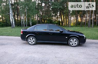 Седан Opel Vectra 2004 в Ромнах