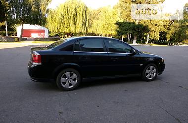 Седан Opel Vectra 2004 в Ромнах