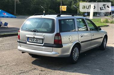 Универсал Opel Vectra 1998 в Тернополе