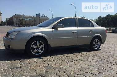 Седан Opel Vectra 2004 в Харкові