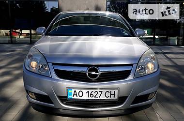 Седан Opel Vectra 2005 в Ужгороде