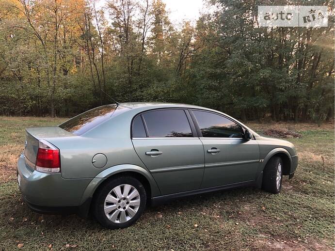 Седан Opel Vectra 2004 в Врадиевке