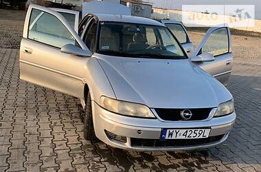 Седан Opel Vectra 2002 в Черновцах