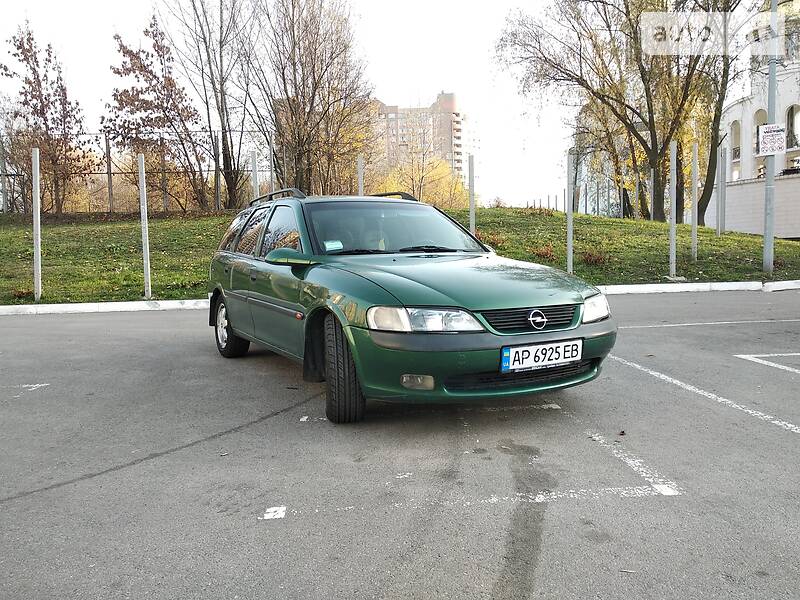 Универсал Opel Vectra 1997 в Киеве