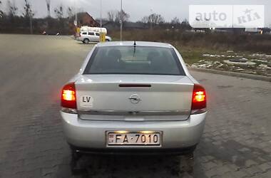 Седан Opel Vectra 2005 в Ровно