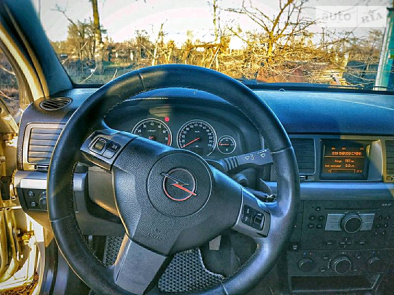 Седан Opel Vectra 2006 в Білій Церкві