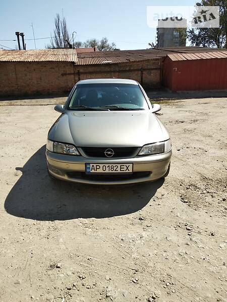 Седан Opel Vectra 1997 в Запорожье