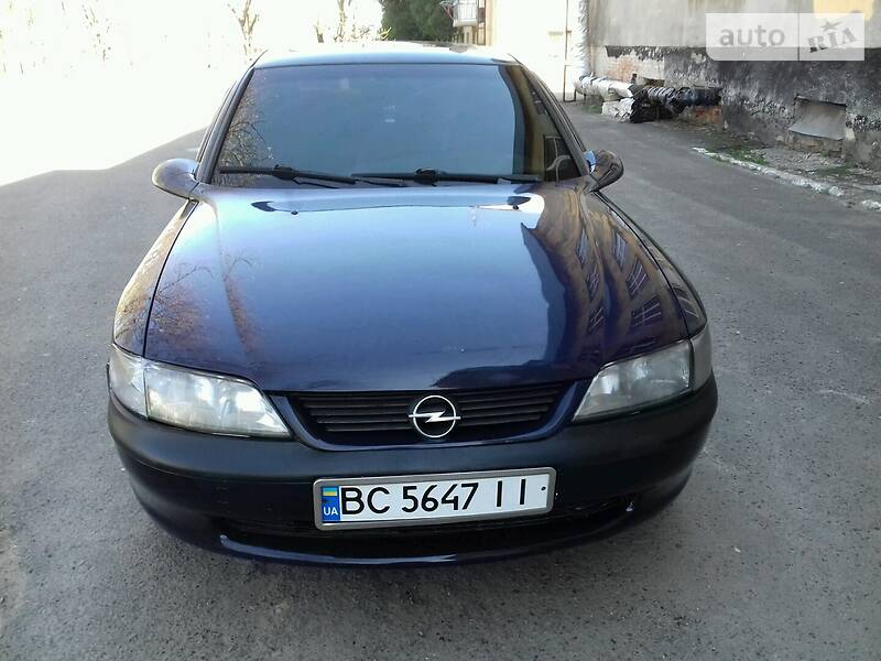 Седан Opel Vectra 1996 в Бориславі