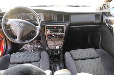 Хетчбек Opel Vectra 1999 в 