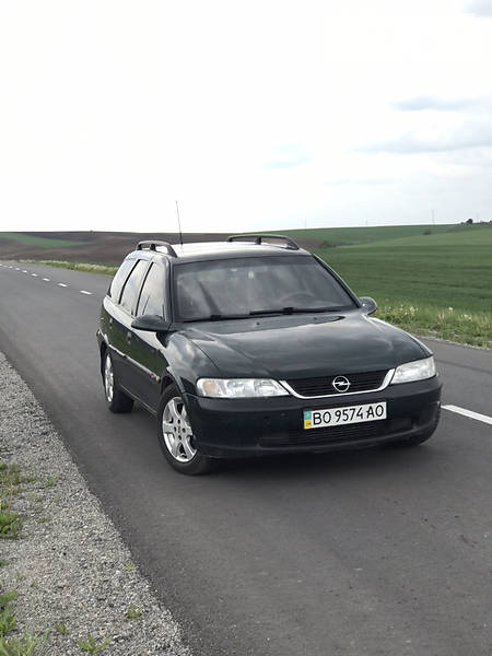 Універсал Opel Vectra 1998 в Івано-Франківську