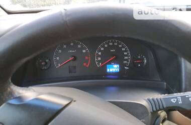 Седан Opel Vectra 2002 в 