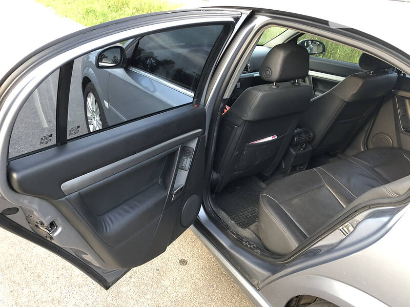 Седан Opel Vectra 2008 в Києві