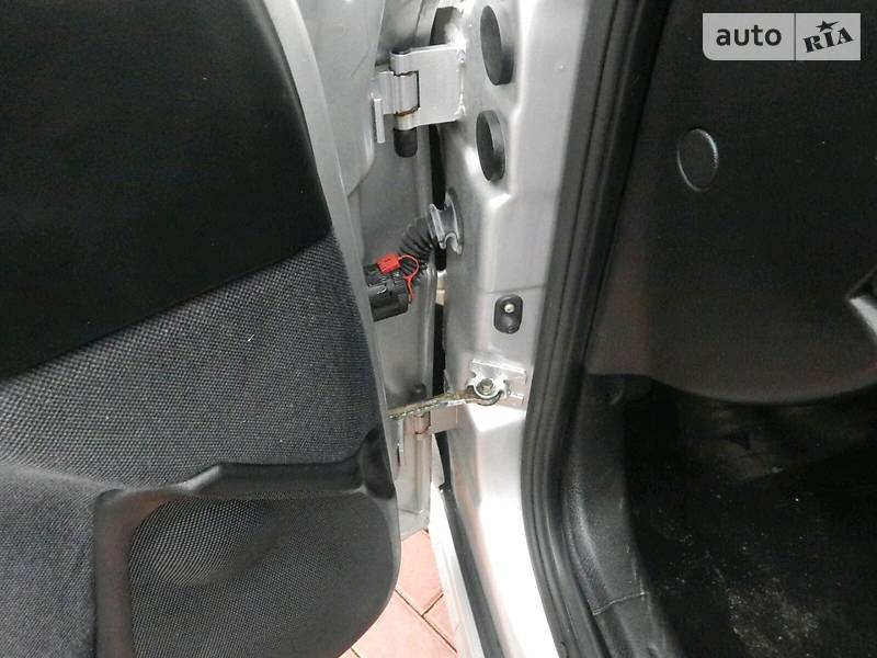 Седан Opel Vectra 2000 в Сарнах