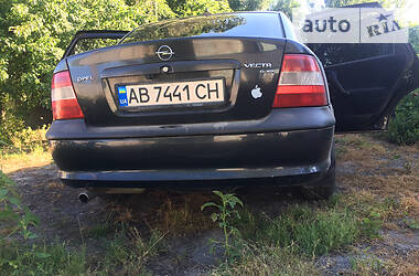 Седан Opel Vectra 1996 в 