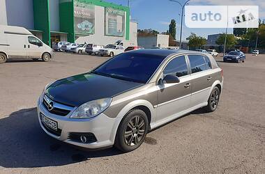 Хэтчбек Opel Vectra 2006 в Николаеве