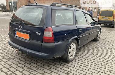 Универсал Opel Vectra 1998 в Шацке