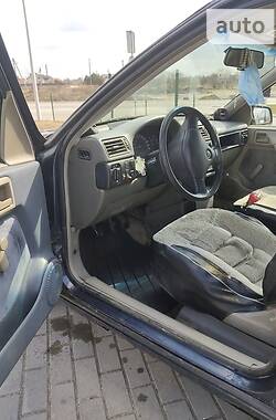 Седан Opel Vectra 1990 в Львове