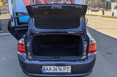 Седан Opel Vectra 2005 в Киеве